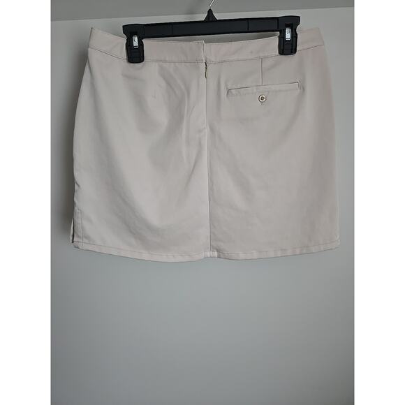 Under Armour Golf Skort Performance Loose Fit Stretch Women’s Size 6 Khaki - Picture 5 of 10